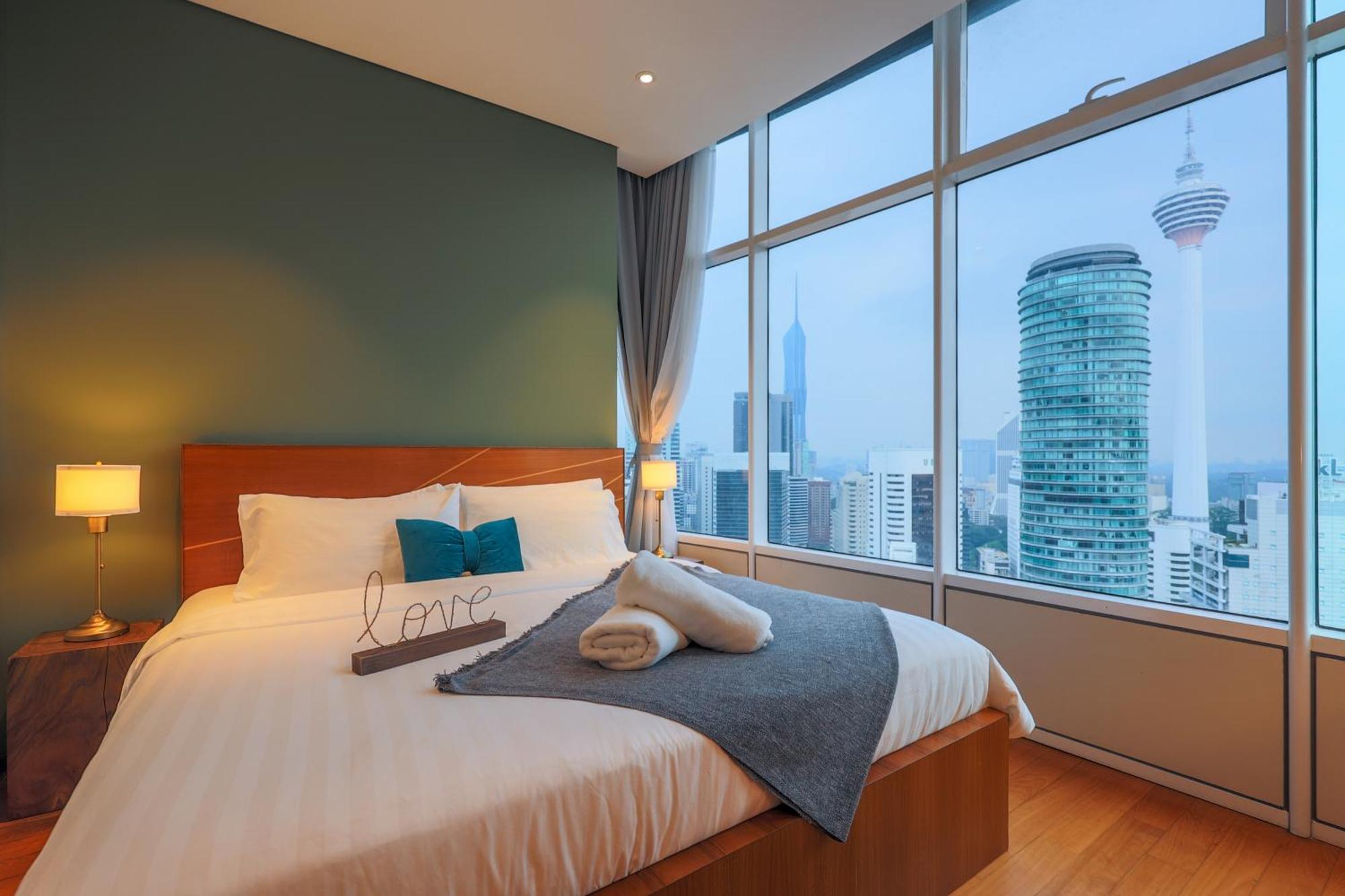 Calm Sojourn, Sky Suites Klcc 쿠알라룸푸르 외부 사진